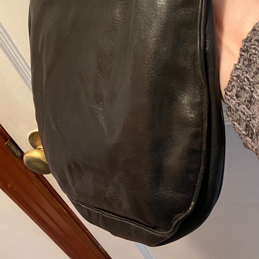 Black Leather crossbody Bag - Picture 4 of 6